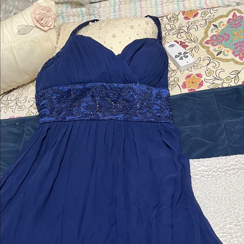 Navy Blue Prom Dress. Stunning gown! Be the Belle of the ball!